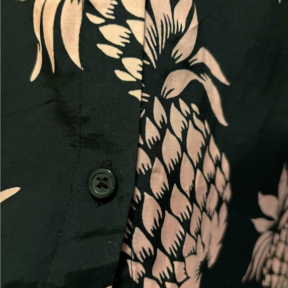 LE SUPERBE BEAUTIFUL SILK SHIRT, LIKE NEW, SIZE 6, pineapple print - Picture 8 of 14